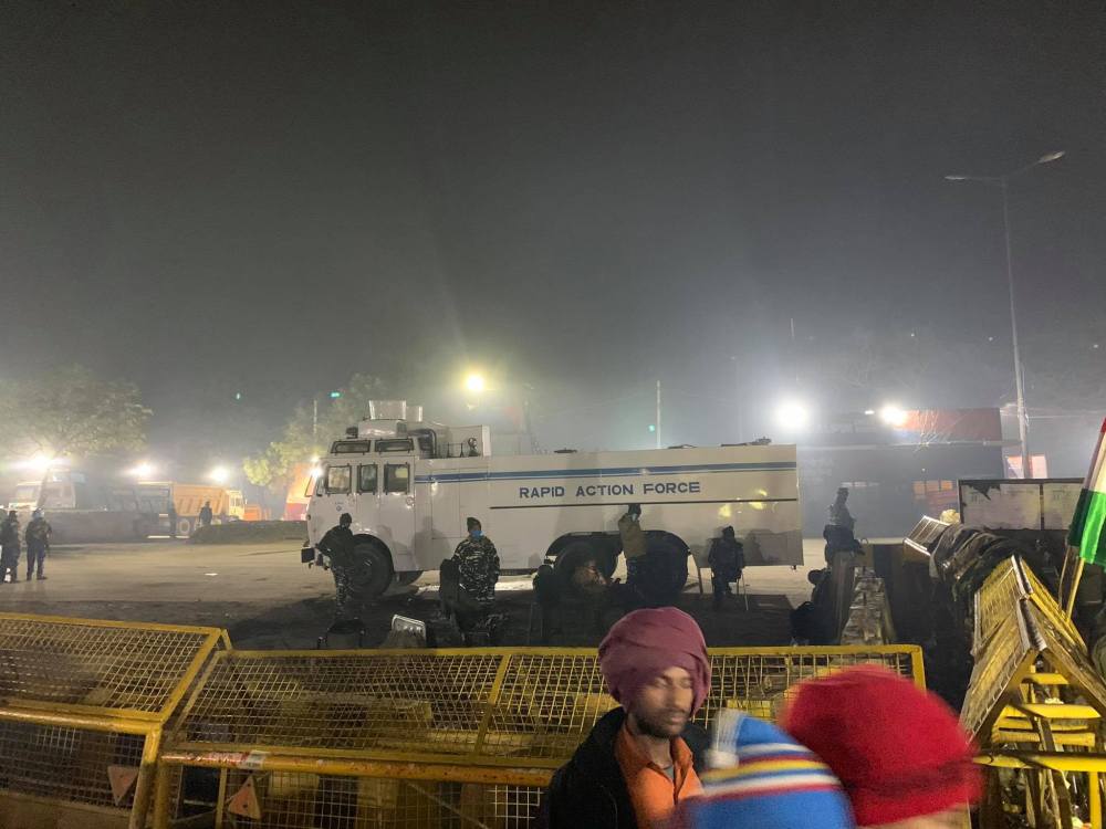 Amandeep Singh Bains
A strong police presence awaits protesters in India.