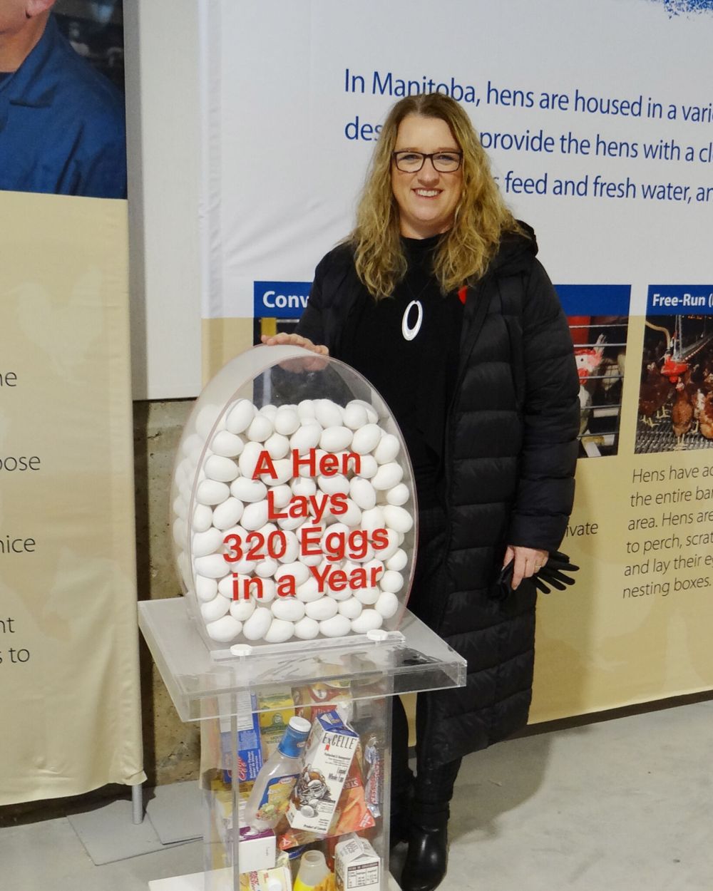 Wes Keating / The Carillon
Myrna Grahn conducted tours of the temporary machine shed quarters of the Manitoba Egg Farmers display in 2018. The display has been moved to the main building, awaiting construction of the new layer research facility at Glenlea.