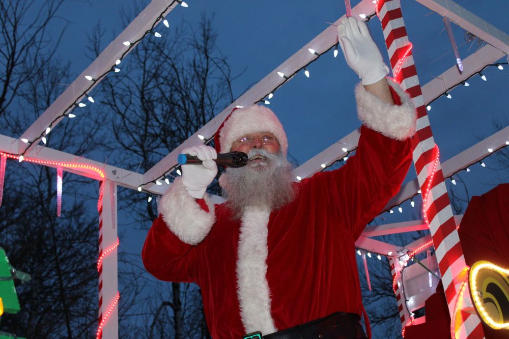 GREG VANDERMEULEN / THE CARILLON
Thom Doerksen will be spending much of his time right here, sharing his Christmas spirit.