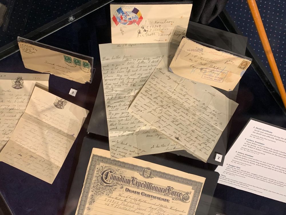 ANDREA KLASSEN
Correspondence between First World War soldier Jacob Harms Cornelsen and his family, on display in “Mennonites at War.”