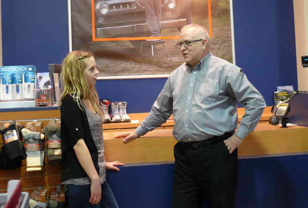 JUDY PETERS | THE CARILLON
Shyanne Plett, manager of Mark’s Work Warehouse in Steinbach, discusses Sunday shopping with Clearspring Centre manager Bob Frey, who suggests the hours of operating on Sundays could be 1 p.m. to 6 p.m. which would allow customers to get a few items needed for the day while still allowing employees time to attend church services. That was one of the concerns Plett raised during the discussion; being able to get staff to come in when they would rather be at church. Frey feels the afternoon hours would work well for many people.