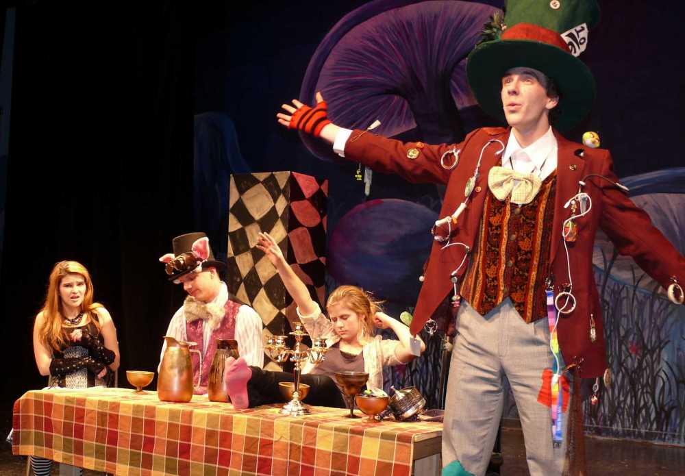 GRANT BURR | THE CARILLON
The Mad Hatter’s tea party will come alive Dec. 4,5 and 6 as SRSS students unveil their adaptation of the Lewis Carroll classic, Alice in Wonderland.