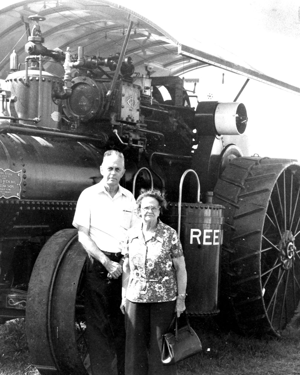 CARILLON ARCHIVES
Edward and Geraldine Dearing with the 1904 Reeves Steamer rescued and restored after it had been abandoned at a Lac Seul, Ontario sawmill.