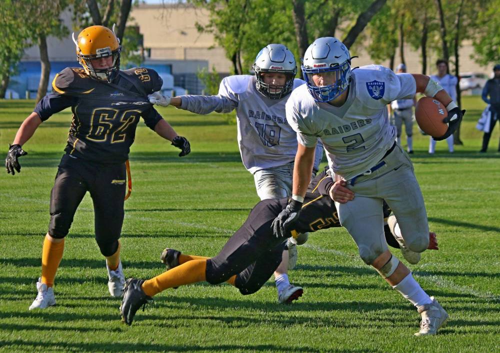Jerome Fouillard, who played for Oak Park despite being from Oakbank, looked like the best player on the field. Not only did he pick up two touchdowns, including this first half effort, he finished with eight tackles as a linebacker, and was the Raider's dedicated long-snapper on special teams. (Cassidy Dankochik The Carillon)
