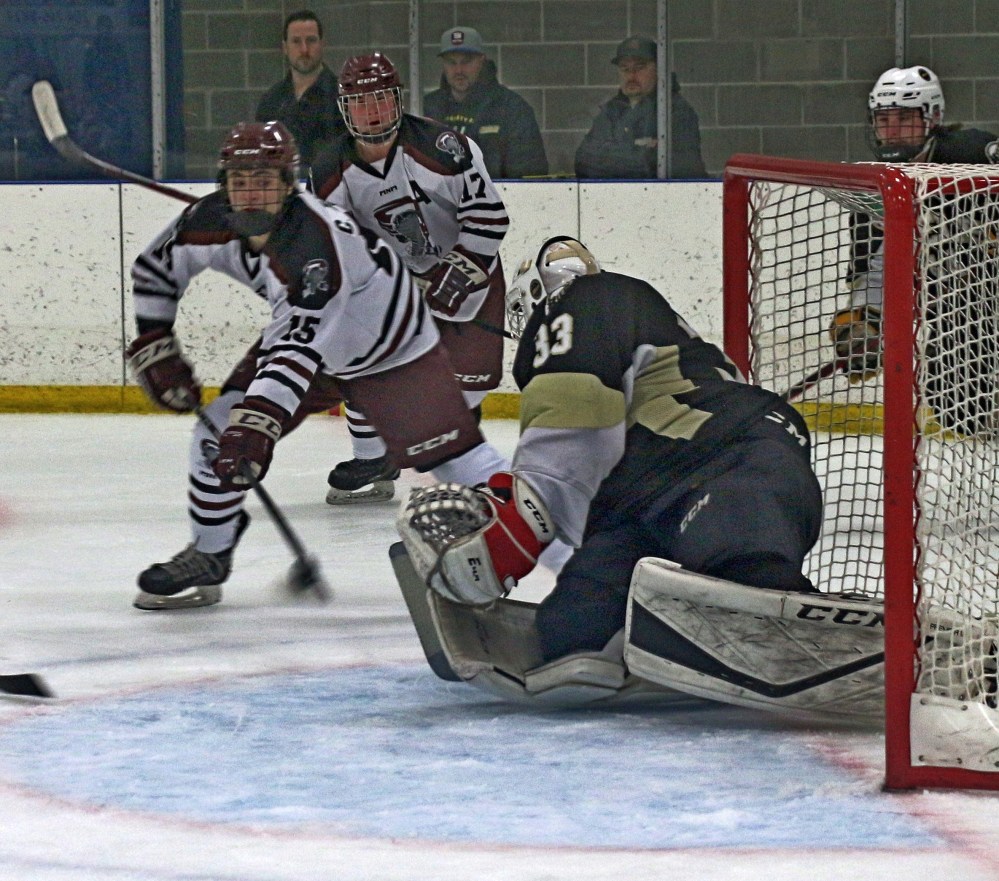 Cohen Thomas looks to put a backhand shot on net. The Twisters managed to chase starting netminder Gordon Pohl after scoring twice early in the third period. (Cassidy Dankochik The Carillon)