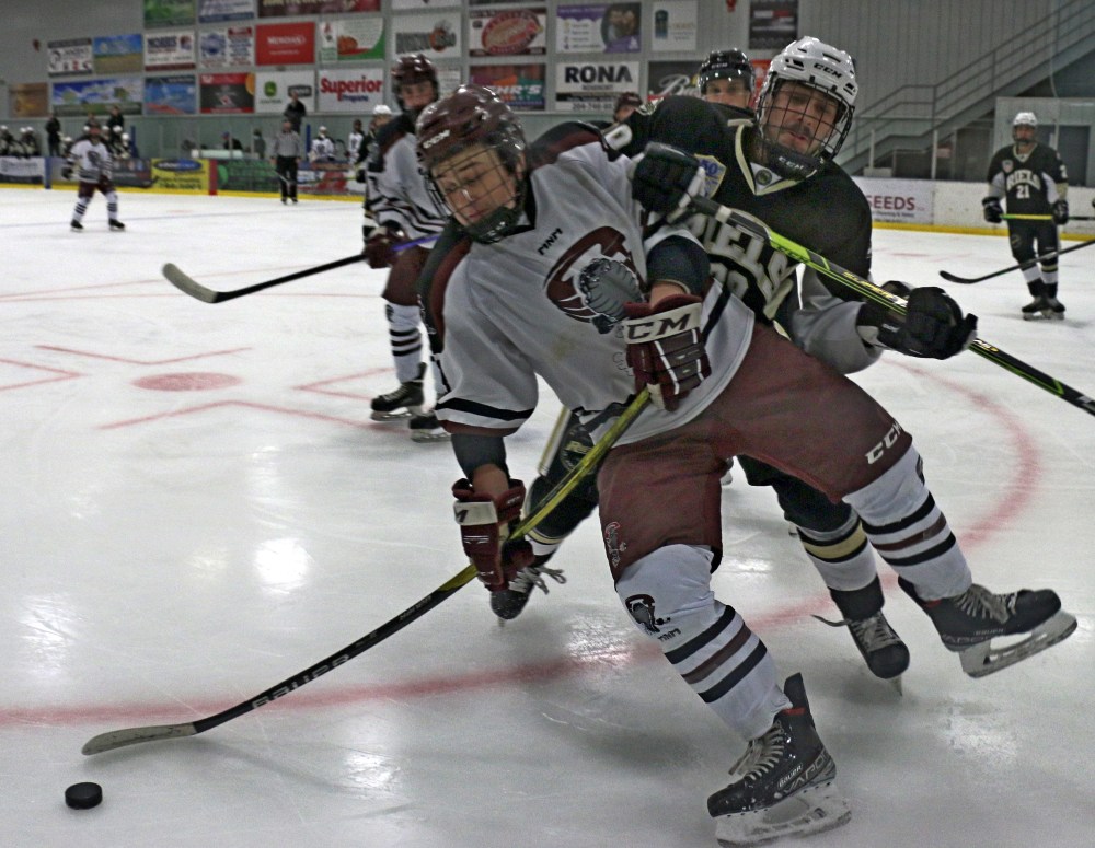 Joel Vigier opened the scoring for the Twisters against St Boniface just three minutes into the game. He would manage to do one minute better in the third period, picking up his second of the game in a 7-5 victory, which was key for the Twisters in the standings. (Cassidy Dankochik The Carillon)