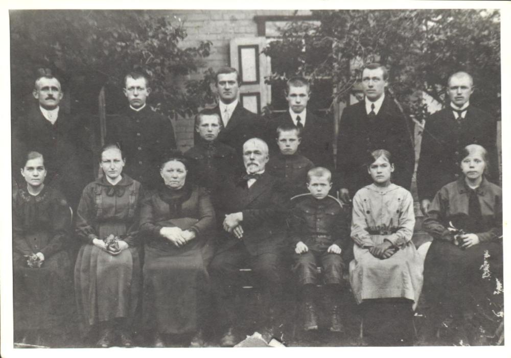 My parents as newly-weds in a blended family, Schoeneberg, 1922.