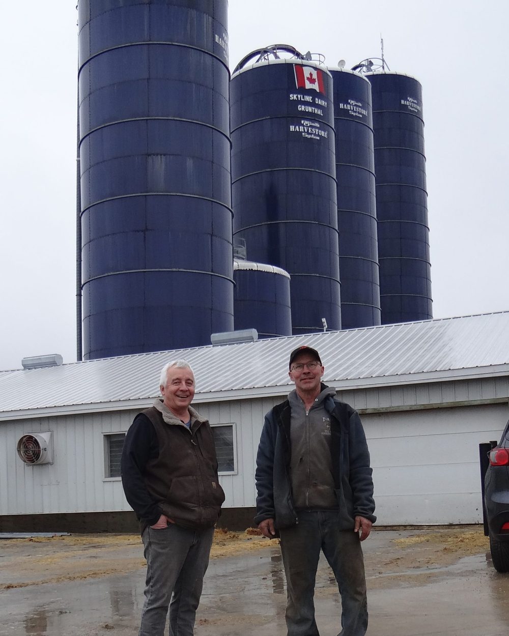 WES KEATING THE CARILLON
Farming together since 1986, David and Charles Wiens have reached the pinnacle of success, being awarded the Dairy Farmers of Manitoba’s top award for milk quality.