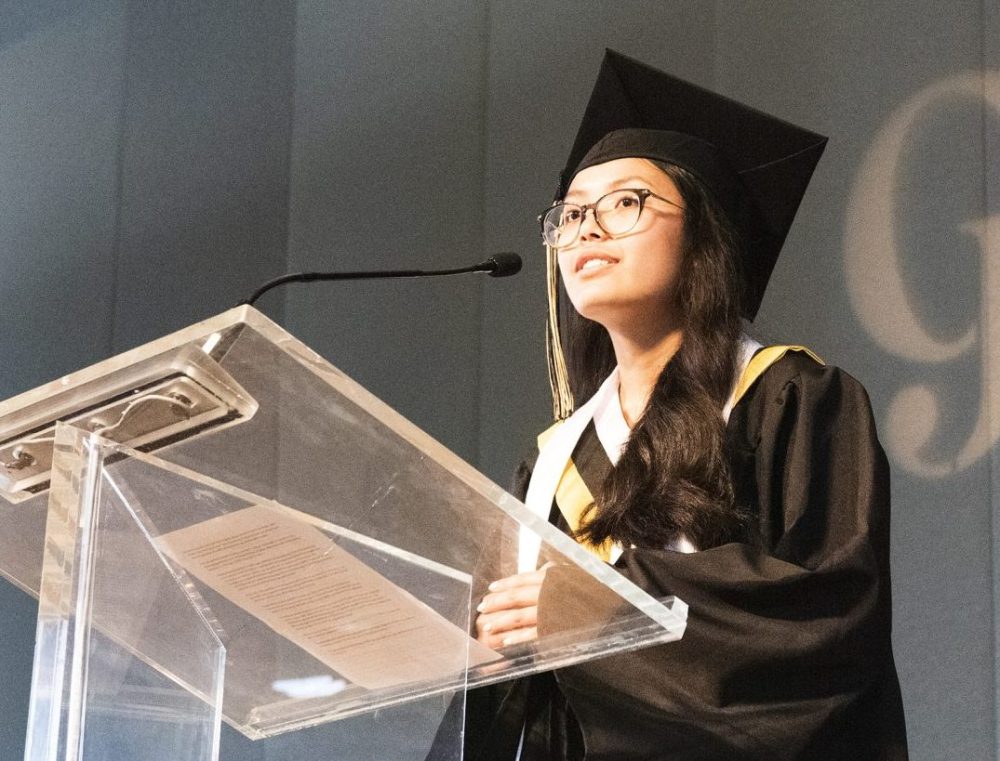 SVJETLANA MLINAREVIC The Carillon
Steinbach Regional Secondary School graduate and valedictorian Ayesha Badiola gives her speech during the graduation ceremony at the RBC Convention Centre in Winnipeg on June 27, 2023.