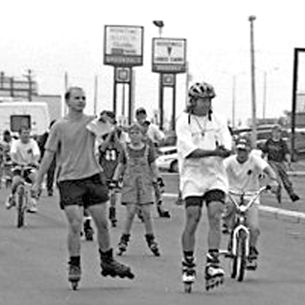It is a different set of wheels for Sheldon Kennedy as he rolls into the Automobile City on in-line skates for a reception and autograph session at the Clearspring mall, as part of his 1998 cross-Canada tour.