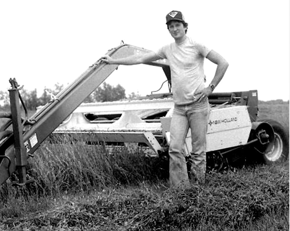 WES KEATING CARILLON ARCHIVES
Ray Laing was operating a new, innovative, piece of haying equipment in this 1983 photo of him taking off the first hay crop of the year.