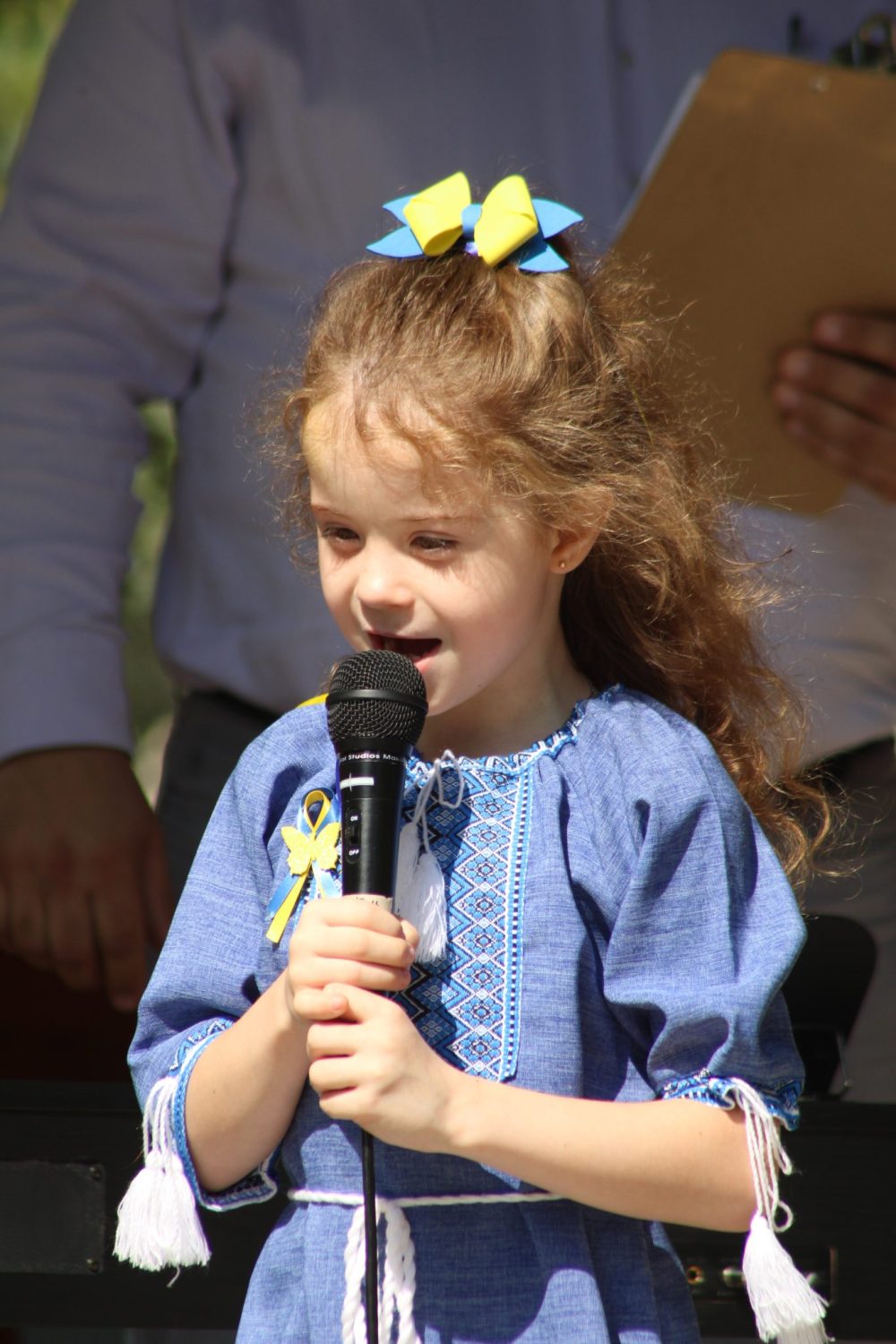 GREG VANDERMEULEN THE CARILLON
A child recites a poem as part of celebrations in Steinbach.