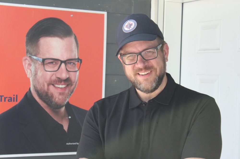 CHRIS GAREAU The Carillon
Dawson Trail NDP candidate Chris Wiebe at his Ste Anne campaign office.