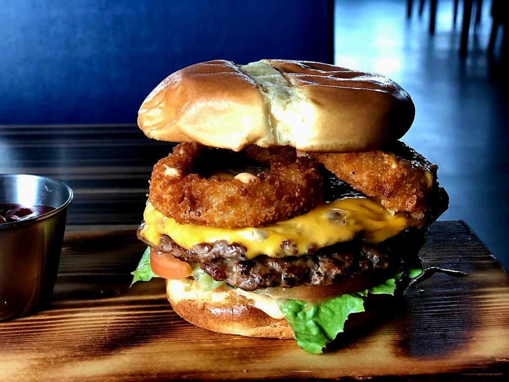 Doener Grill Express - Ultimate Crunch Burger