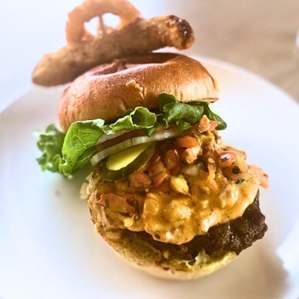 Smitty's Family Restaurant - Fiesta Queso Burger