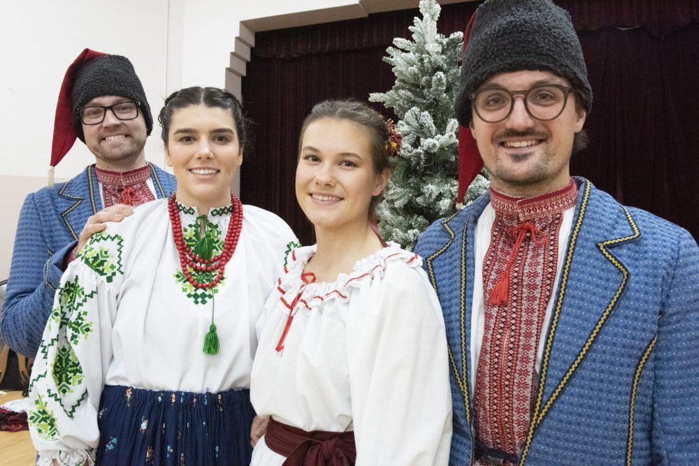 SVJETLANA MLINAREVIC The Carillon
Selo Ukrainian Dancers Curtis Morz (left), Alyssa Romaniuk, Emily Hill, and Nick Skromeda will dance in the Ukrainian Christmas production Keeping the Spirit on Dec. 16, 2023.