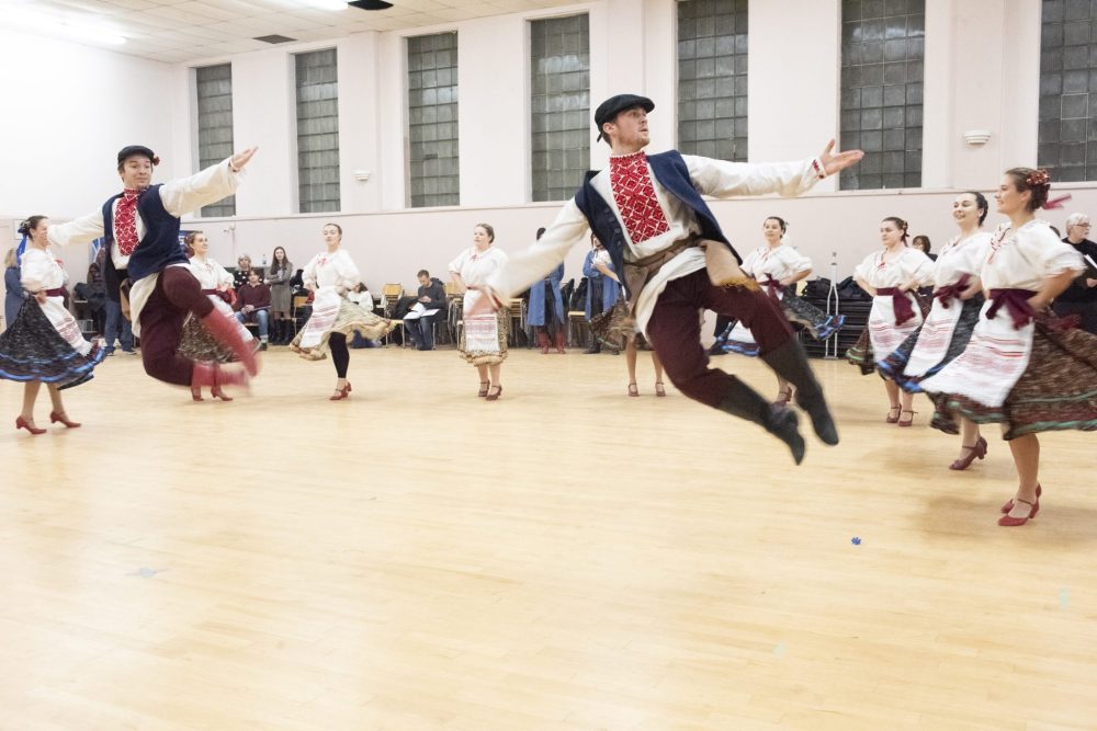 SVJETLANA MLINAREVIC The Carillon
Selo Ukrainian Dancers Dexter Fjeldsted (left) and Landen Gusberti jump during a dress rehearsal at the Ukrainian National Federation Winnipeg branch on Dec. 3, 2023. The group will dance in the Ukrainian Christmas production Keeping the Spirit on Dec. 16, 2023.