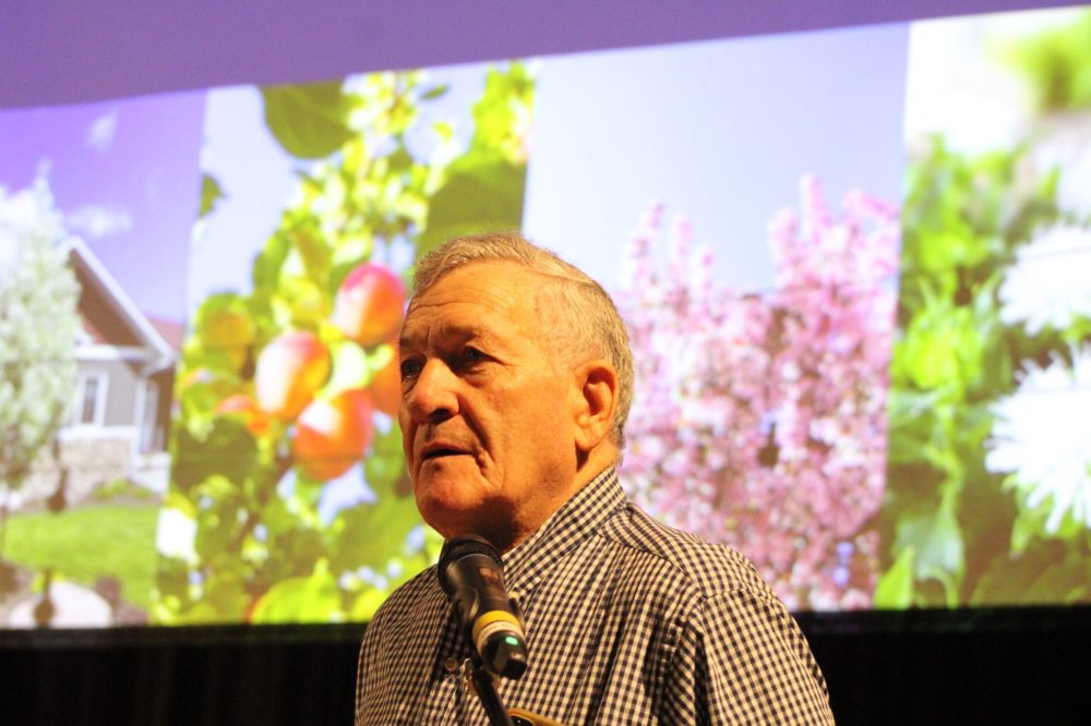 GREG VANDERMEULEN THE CARILLON
Wilbert Ronald, owner of Jeffries Nurseries, shared his thoughts on trees with the Steinbach and Area Garden Club.