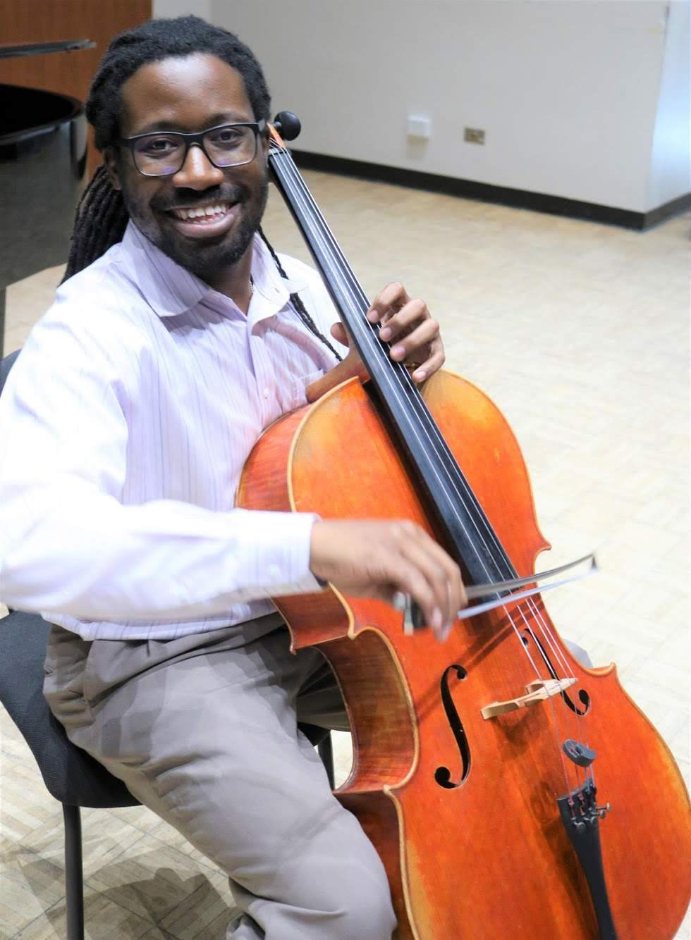 SUPPLIED
Cellist Bery Filsaime will play with pianist Candace Hamm on March 17, at Steinbach Arts Centre’s Studio Series. Filsaime plays with the Manitoba Chamber Orchestra and substitutes with the Winnipeg Symphony Orchestra.