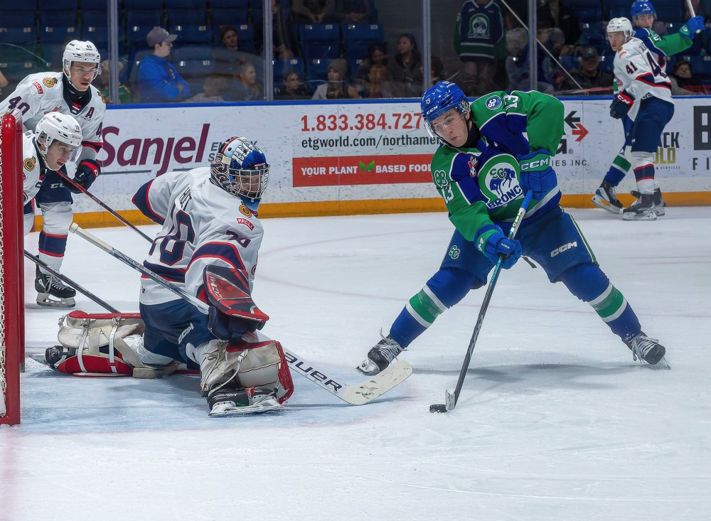 Ed Fonger Swift Current Broncos
Steinbach’s Luke Mistelbacher has been filling the back of the net as of late for the Swift Current Broncos of the WHL.