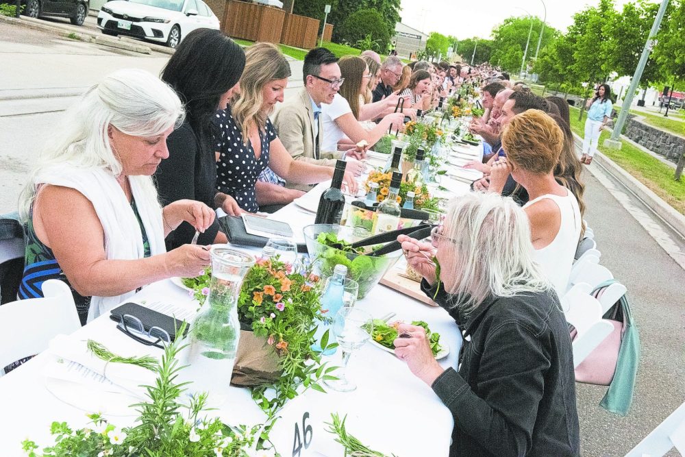 SVJETLANA MLINAREVIC CARILLON ARCHIVES
Steinbach Chamber of Commerce’s Taste of Steinbach celebration saw 368 people seated at a long table on Elmdale Street enjoying local food delights in 2023. This year’s event will take place at Steinbach Airport and will see almost 500 people attending.
