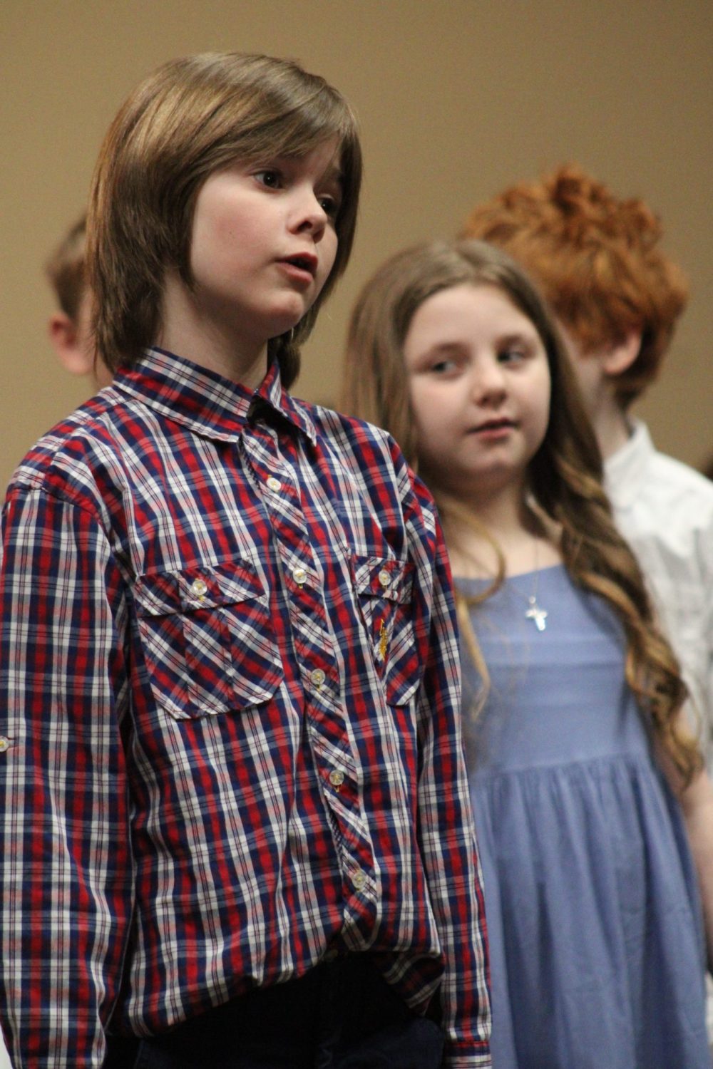 GREG VANDERMEULEN THE CARILLON
Mitchell Middle School Grade 4 Choir soloist Emery Johnson.
