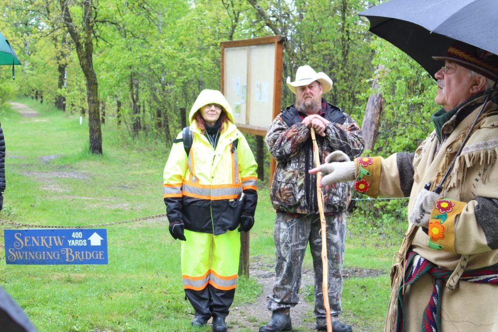 CHRIS GAREAU THE CARILLON
Georges Beaudry tells the story of La Verendrye and Massacre Island, along with plenty more history to start off the Wellness Walk Plus hosted by the Woodmore Women’s Institute on Crow Wing Trail May 25.