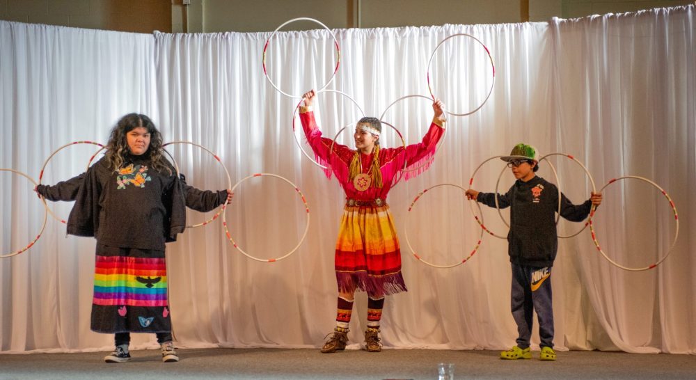 SVJETLANA MLINAREVIC THE CARILLON
Mason Hoop Dancers Charisma Mason taught members of the crowd about hoop dancing during the Maawanji’iding Ziigwan (Spring Gathering) at Mennonite Heritage Village on May 30, 2024. The event was put on by the Hanover Teachers' Association and MHV to celebrate partnerships with the Indigenous community.