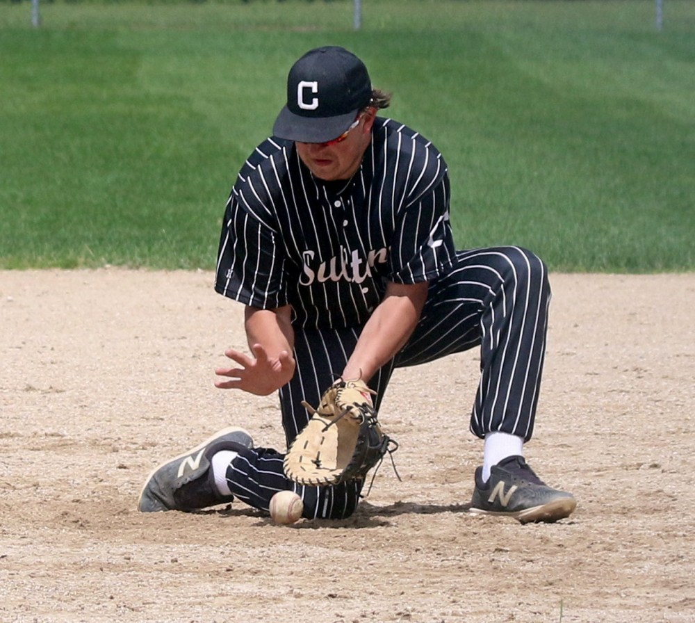 Manitoba Junior Baseball League action between the Carillon Sultans and Interlake Blue Jays at A.D. Penner Park June 23. (Cassidy Dankochik The Carillon)
