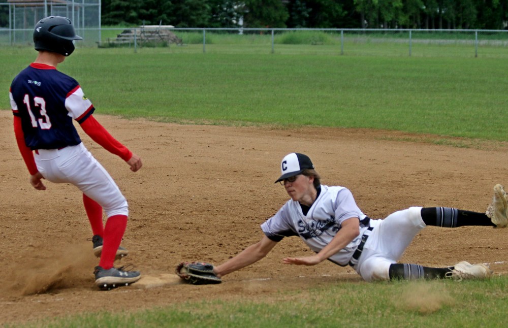 The U15 AAA Carillon Sultans play against the South Central Cubs in Ile des Chenes June 21. (Cassidy Dankochik The Carillon)