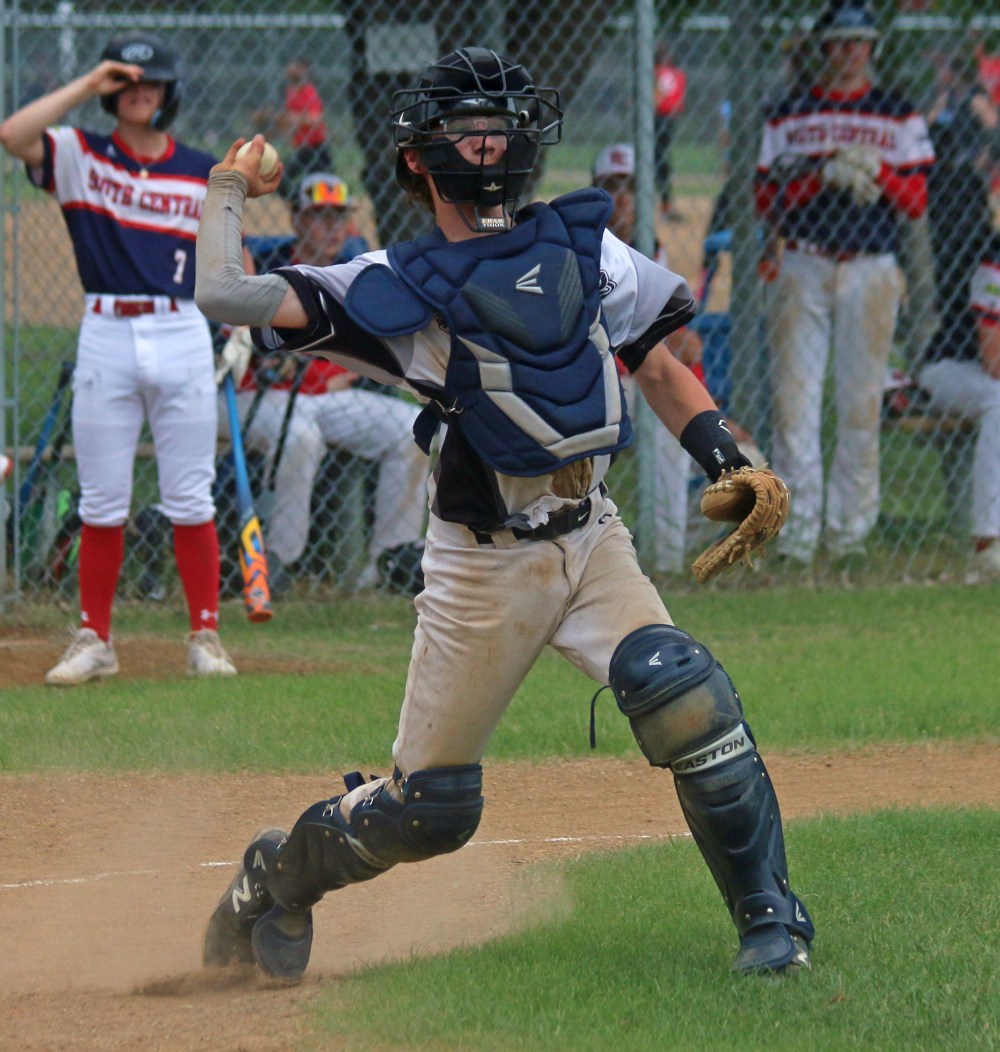 The U15 AAA Carillon Sultans play against the South Central Cubs in Ile des Chenes June 21. (Cassidy Dankochik The Carillon)