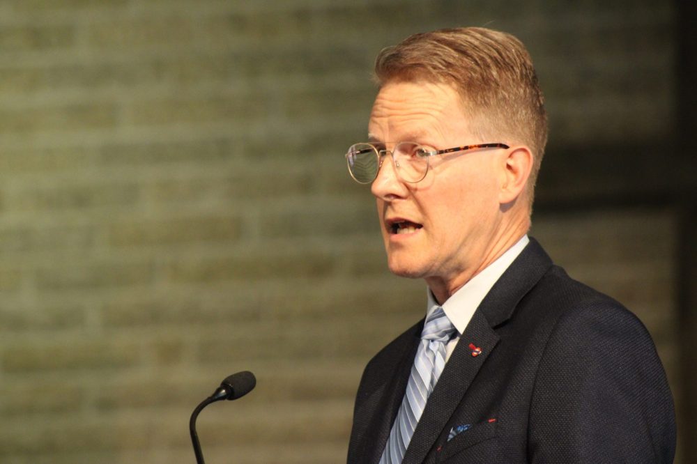 GREG VANDERMEULEN THE CARILLON
James Fast, who taught music and band for 15 years at Steinbach Christian School also offered graduates advice in his commencement address.