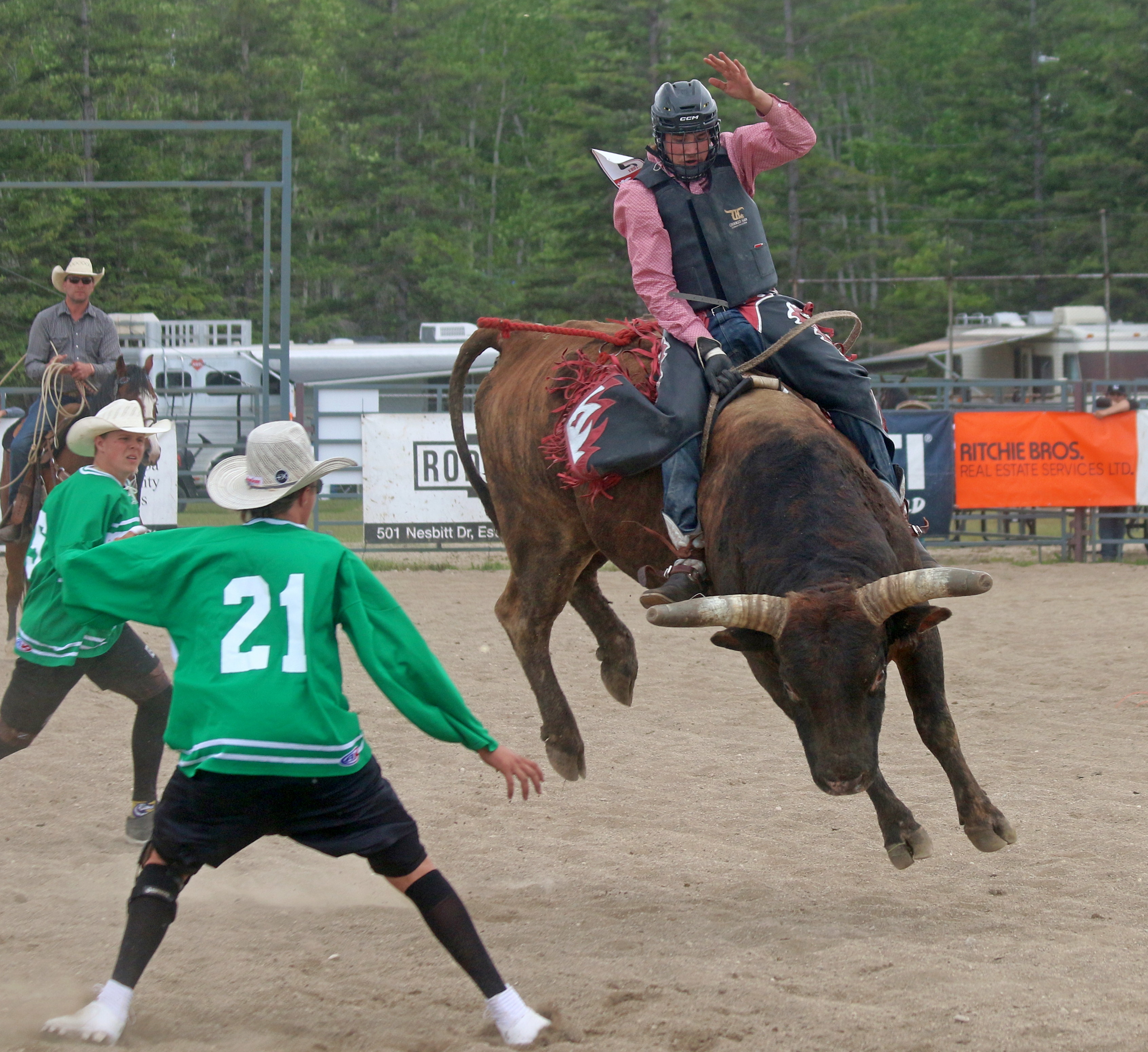 High school rodeo growing in Manitoba – The Carillon