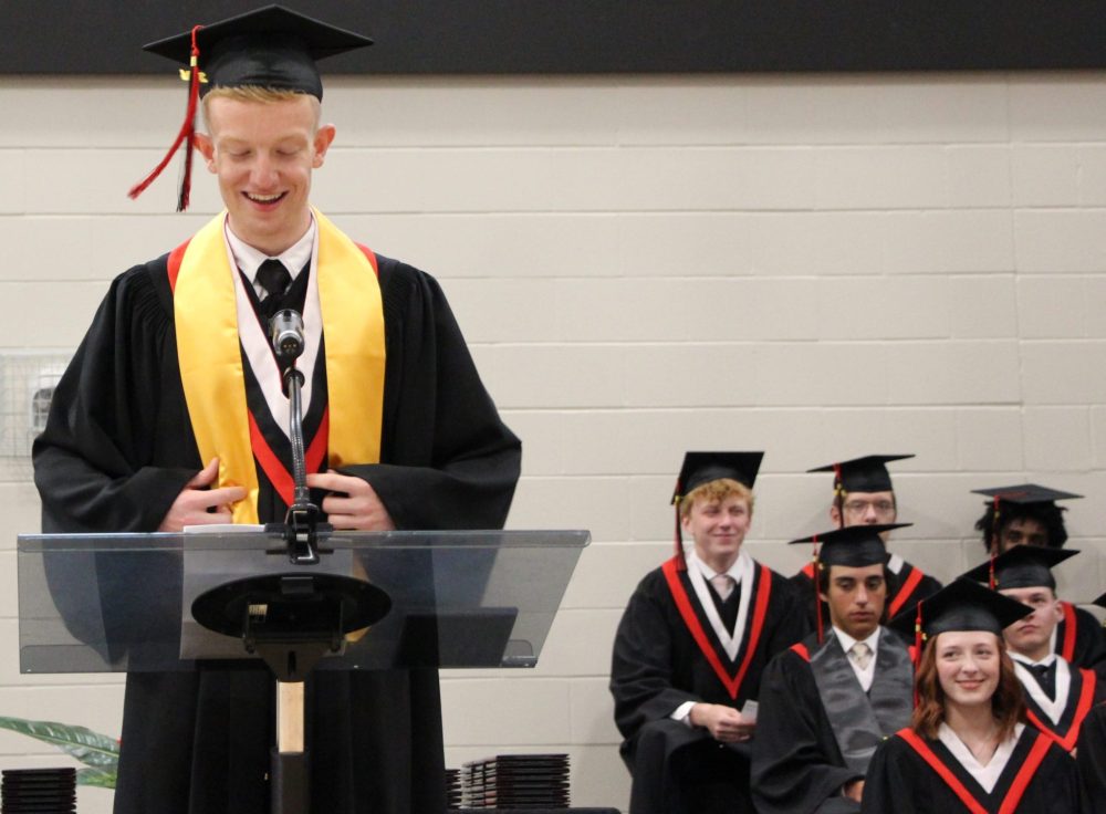 ALEX LAMBERT THE CARILLON
Valedictorian Jack Grantham gives his speech in front family, friends and his 71 fellow graduates at Niverville High School on June 26.