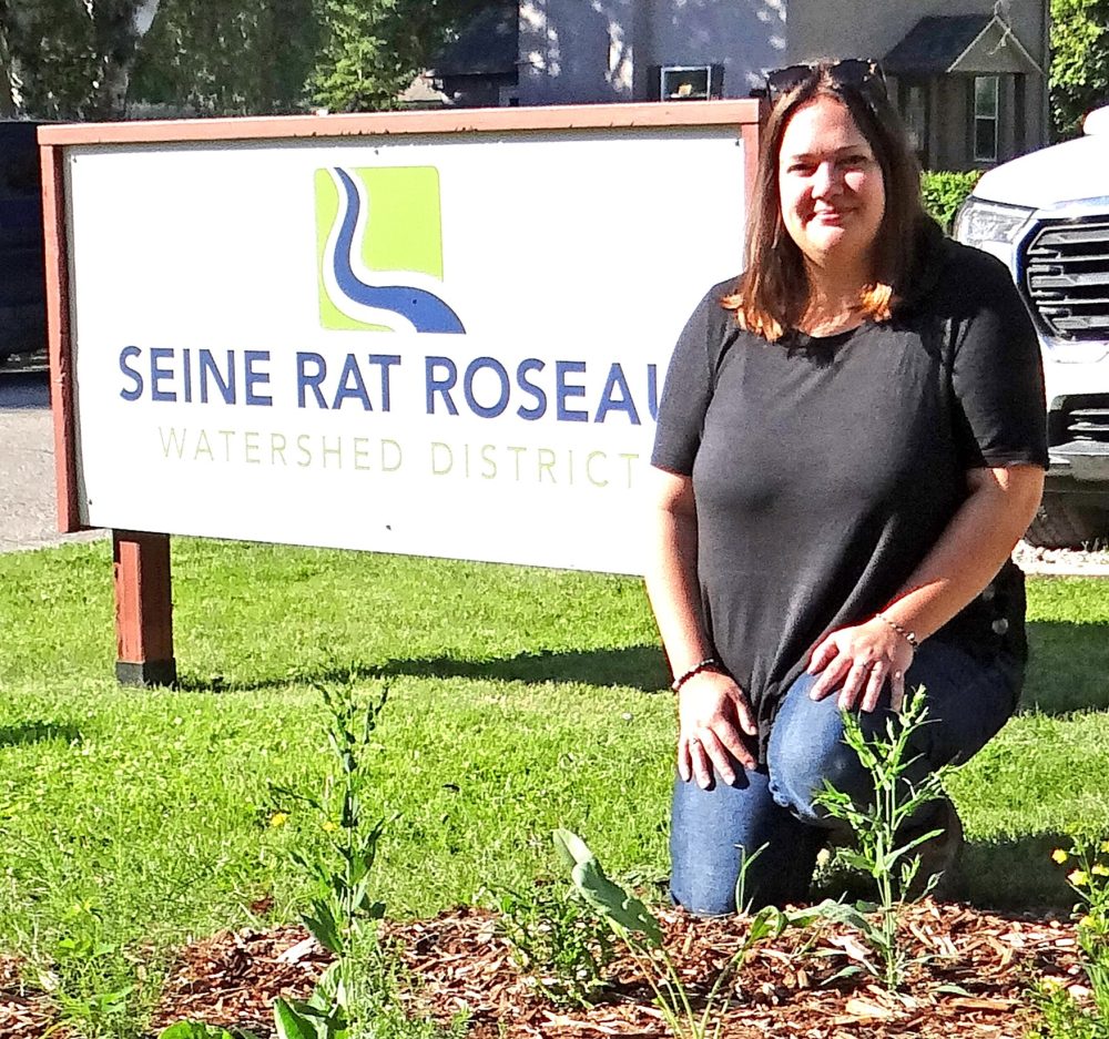 WES KEATING THE CARILLON
Dani Gosselin has created a rain garden on the front yard of the Steinbach office to deal with runoff water from the eaves trough downspout.