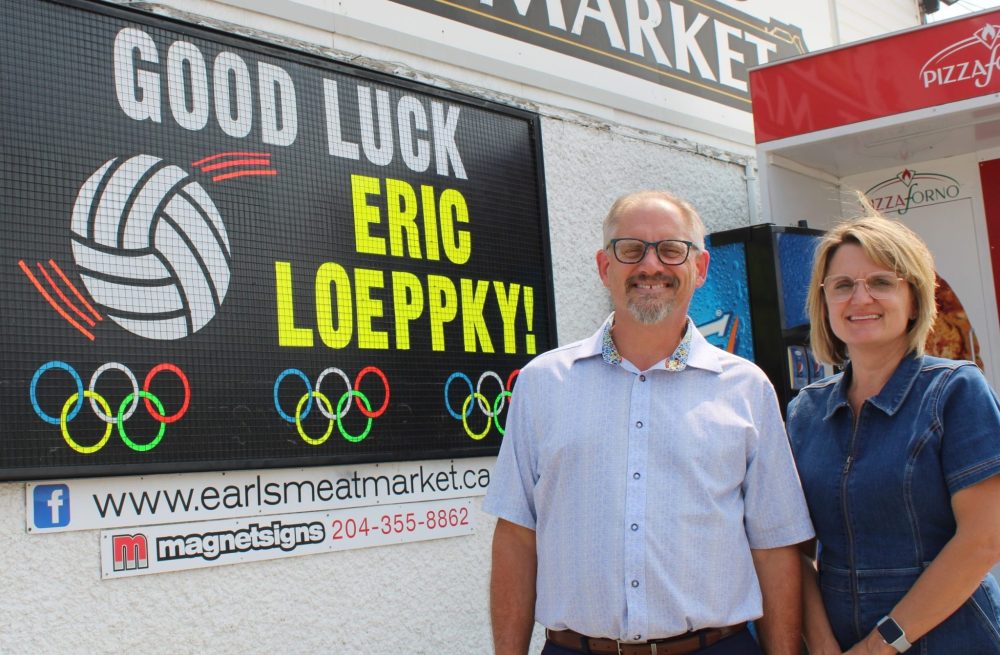 GREG VANDERMEULEN THE CARILLON
Steinbach Mayor Earl Funk and Coun. Susan Penner say the success of Steinbach native Eric Loeppky in the sport of volleyball is an inspiration to all residents.