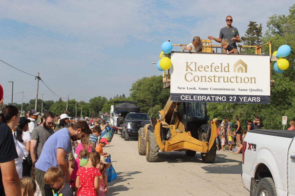 CHRIS GAREAU THE CARILLON
Kleefeld Honey Festival 2024.