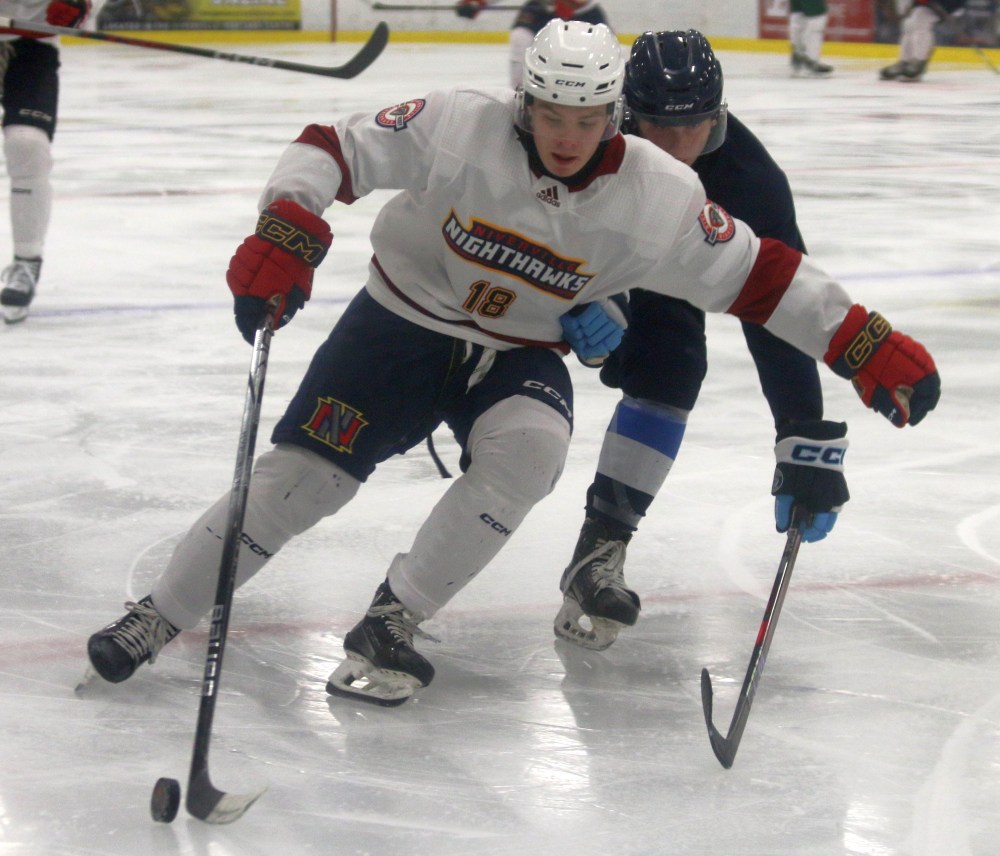 The Niverville Nighthawks edged by the Steinbach Pistons 5-4 in Manitoba Junior Hockey League action Sept 8 inside the Niverville Resource and Rec Centre. (Cassidy Dankochik The Carillon)