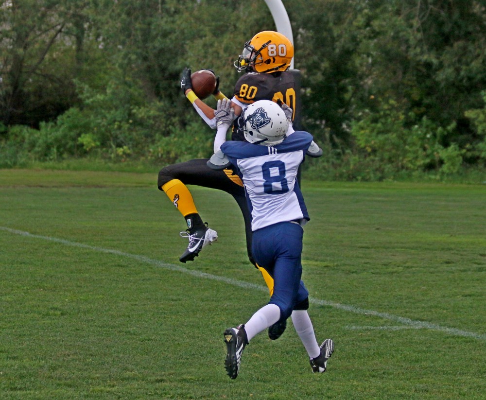 The SRSS Sabres junior varsity 9-player team beat Grant Park at A.D. Penner Park Sept. 11. (Cassidy Dankochik The Carillon)