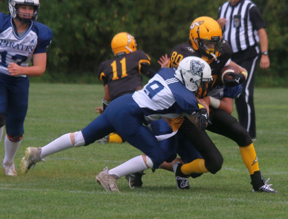 The SRSS Sabres junior varsity 9-player team beat Grant Park at A.D. Penner Park Sept. 11. (Cassidy Dankochik The Carillon)