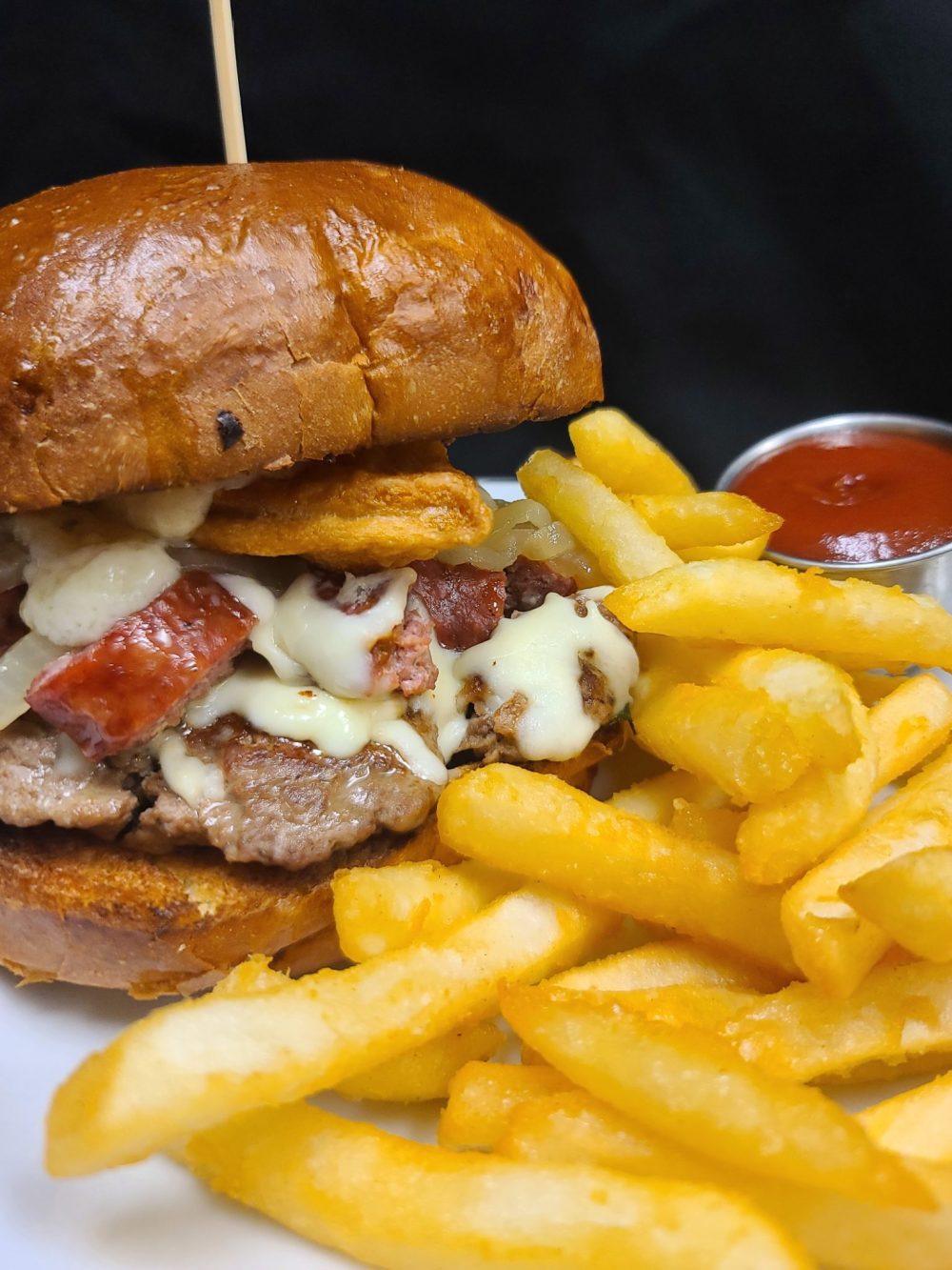 Blatz B-Stro - Menno Medoschlope Burger.