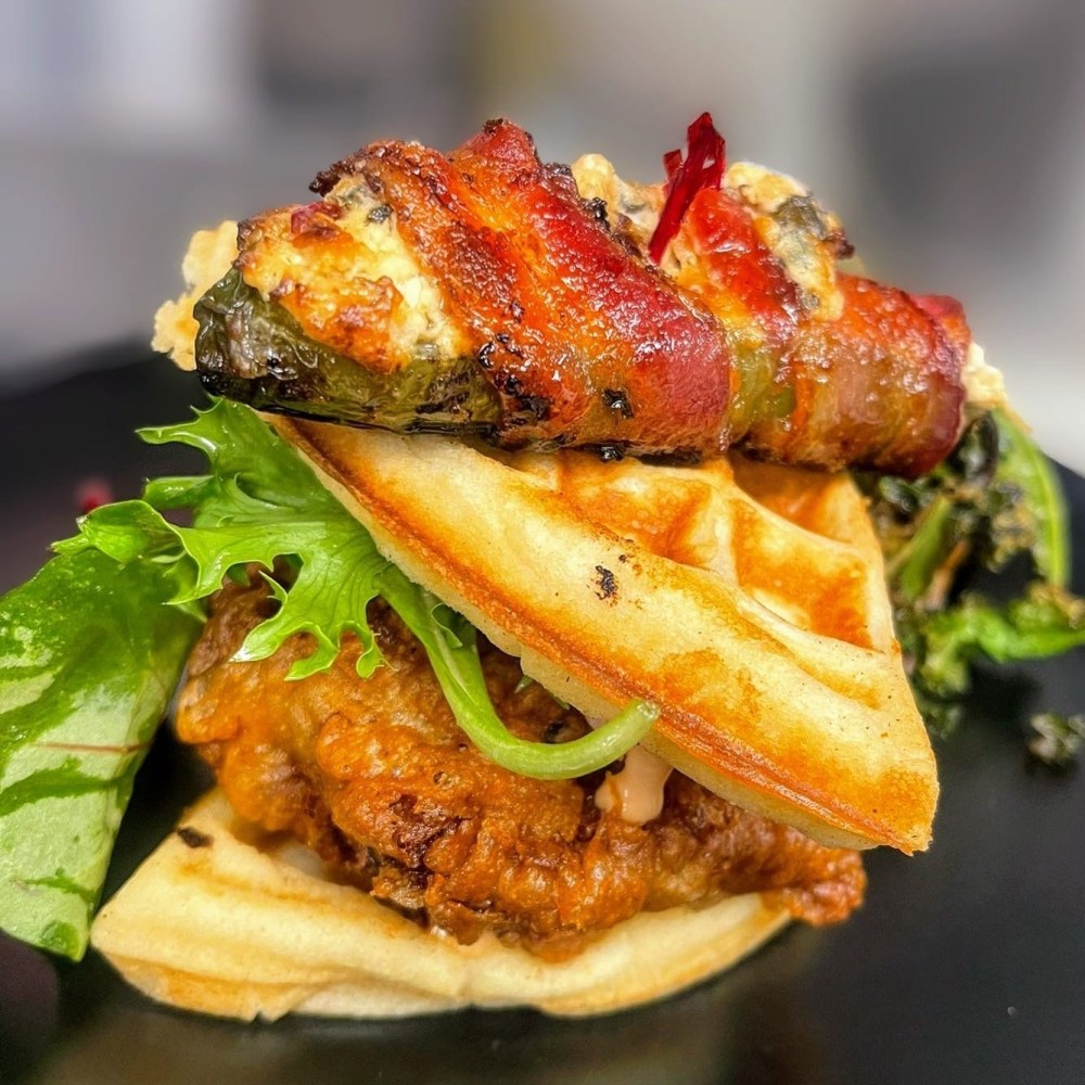 Frantz Inn - Jamaican Crispy Chicken Burger.