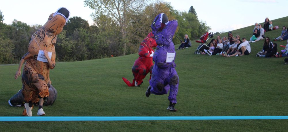 CHRIS GAREAU THE CARILLON
Dino Dash Sept. 21 at A.D. Penner Park in Steinbach.