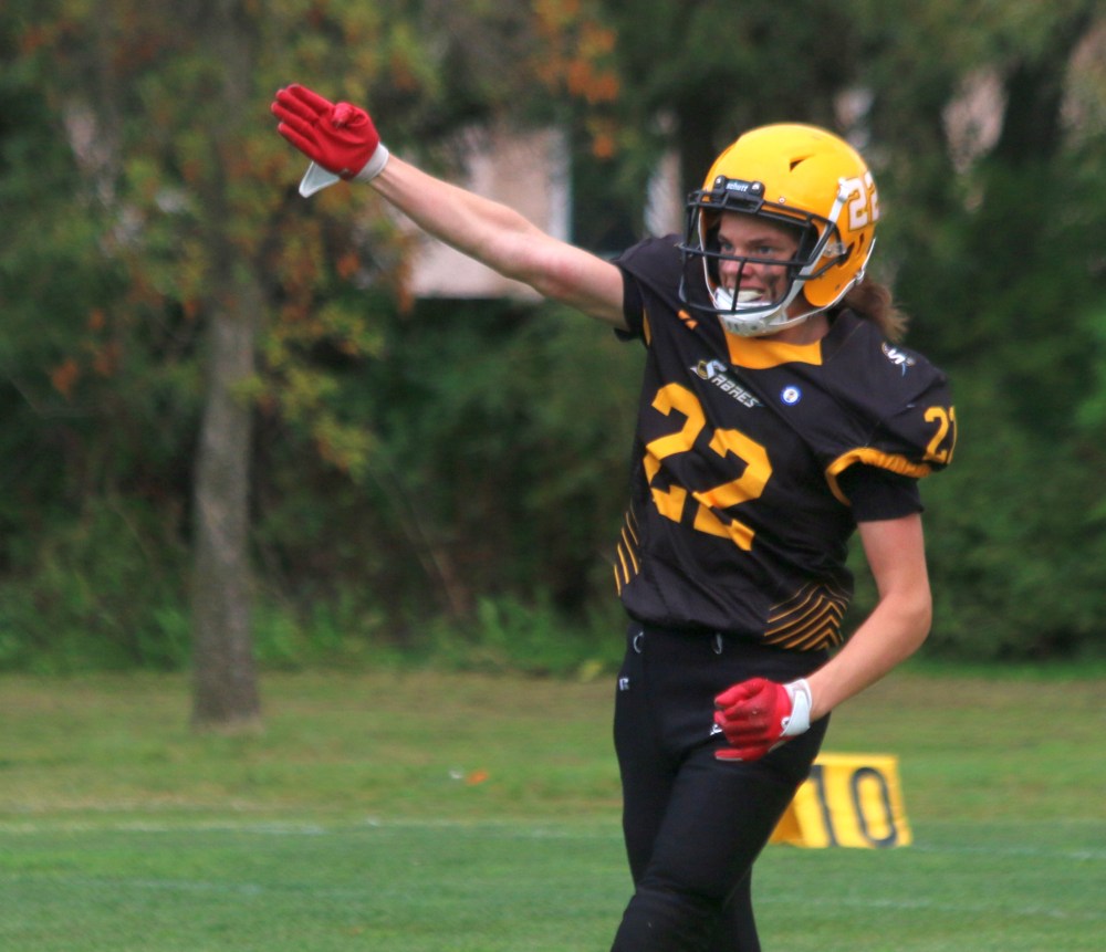 The SRSS Sabres junior varsity 9-player team beat Grant Park at A.D. Penner Park Sept. 11. (Cassidy Dankochik The Carillon)