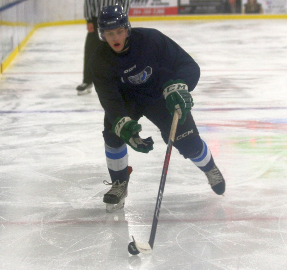 The Niverville Nighthawks edged by the Steinbach Pistons 5-4 in Manitoba Junior Hockey League action Sept 8 inside the Niverville Resource and Rec Centre. (Cassidy Dankochik The Carillon)