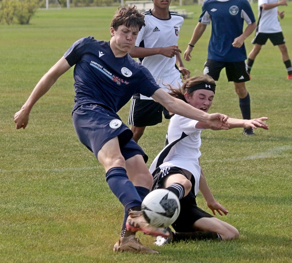 A Hanover team takes on Winnipeg competition in the a WYSA game in Steinbach Sept. 8. (Cassidy Dankochik The Carillon)