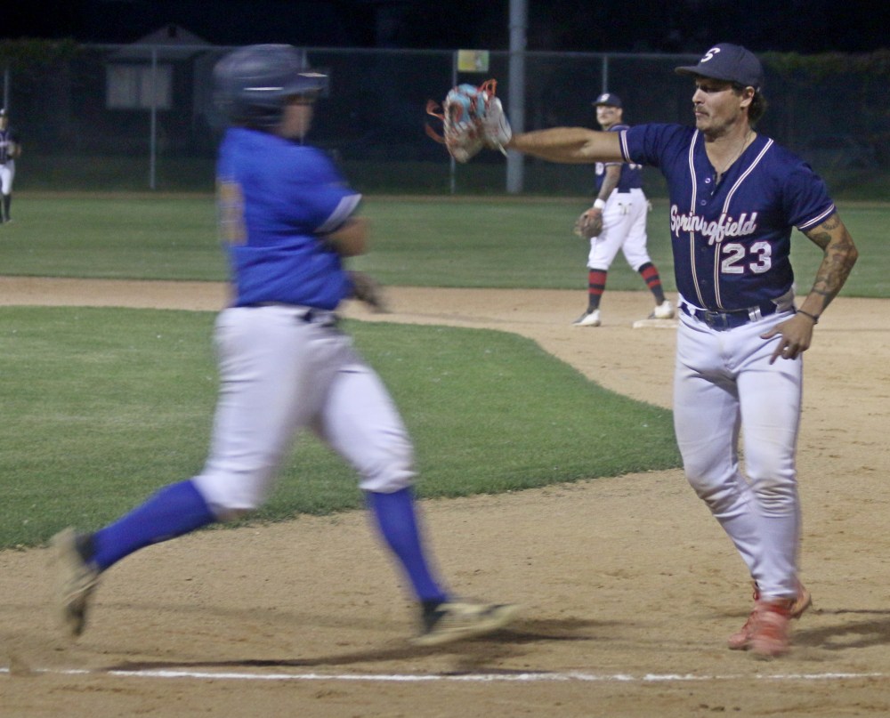 The Springfield Senior Braves fell 6-5 to the St Boniface Brewers in  a winner-take-all game five in the Winnipeg Senior Baseball League B-Pool finals at Koskie Field in Winnipeg Sept. 2. (Cassidy Dankochik The Carillon)