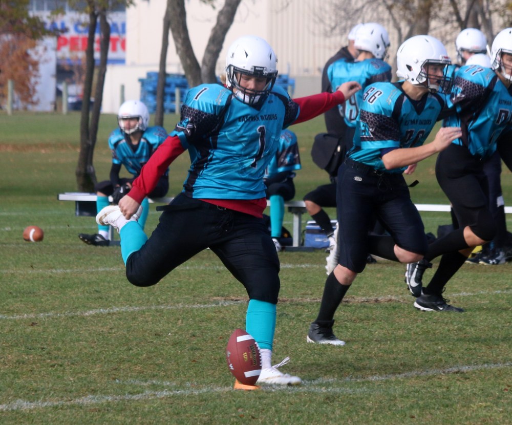 The Eastman Raiders U16 team locked up a spot in the provincial final with a 74-44 victory over Fort Garry Oct. 19 in A.D. Penner Park. (Cassidy Dankochik The Carillon)