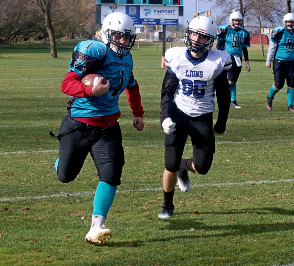 The Eastman Raiders U16 team locked up a spot in the provincial final with a 74-44 victory over Fort Garry Oct. 19 in A.D. Penner Park. (Cassidy Dankochik The Carillon)