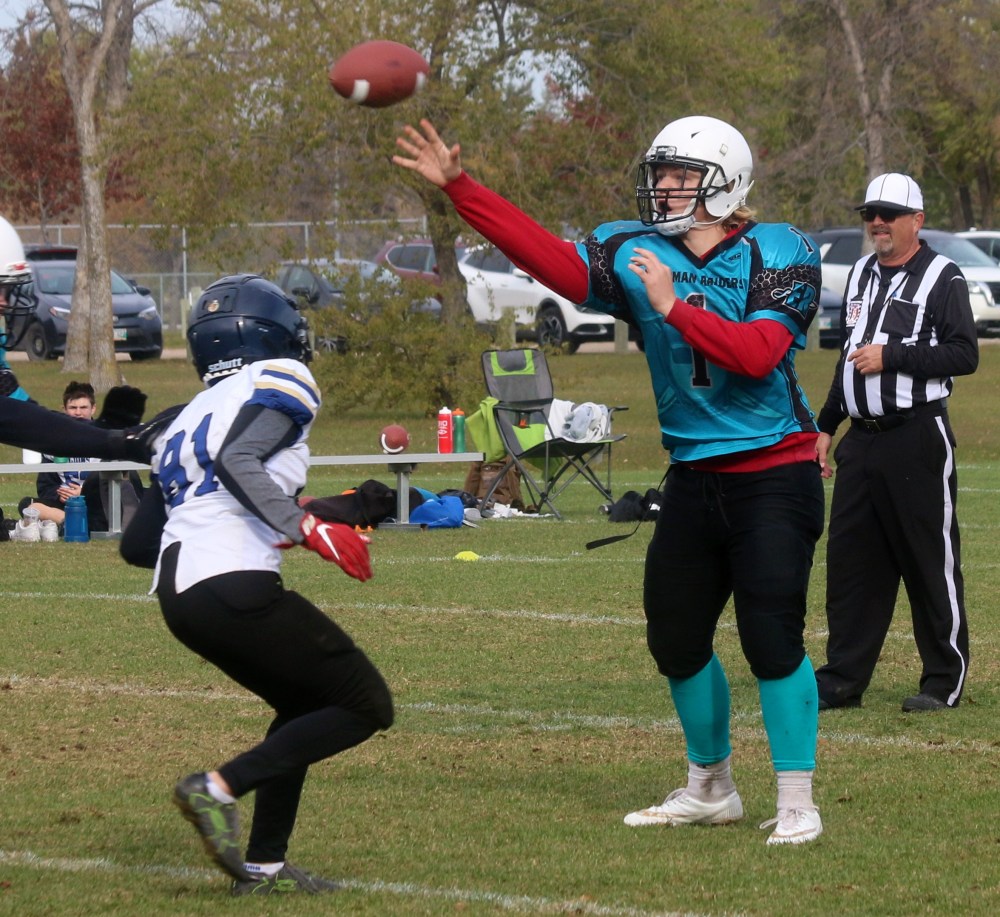 The Eastman Raiders U16 team locked up a spot in the provincial final with a 74-44 victory over Fort Garry Oct. 19 in A.D. Penner Park. (Cassidy Dankochik The Carillon)